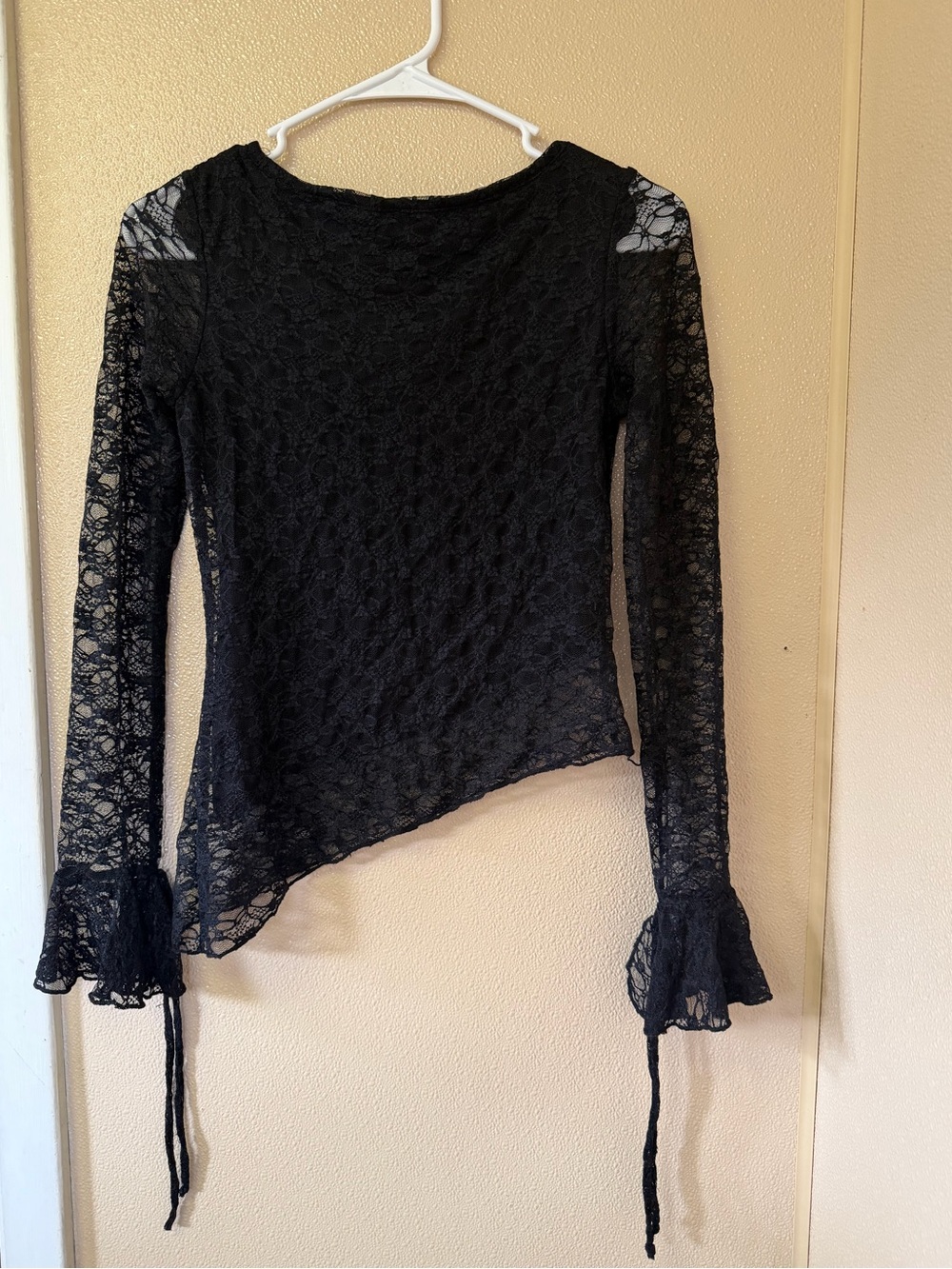 See You Monday Black Lace Asymmetric Long-Sleeve Top